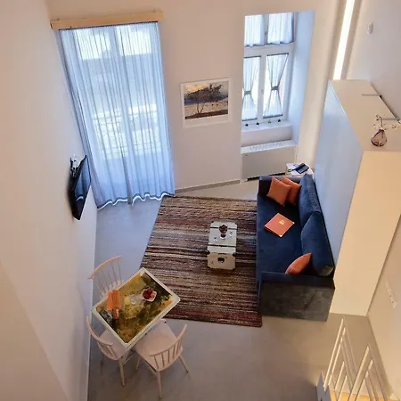 Ether Loft 3* אתונה